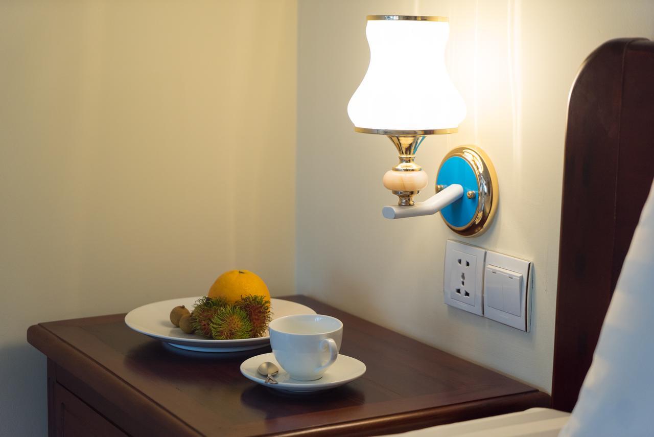 Centrana Hotel Phnom Penh Bagian luar foto